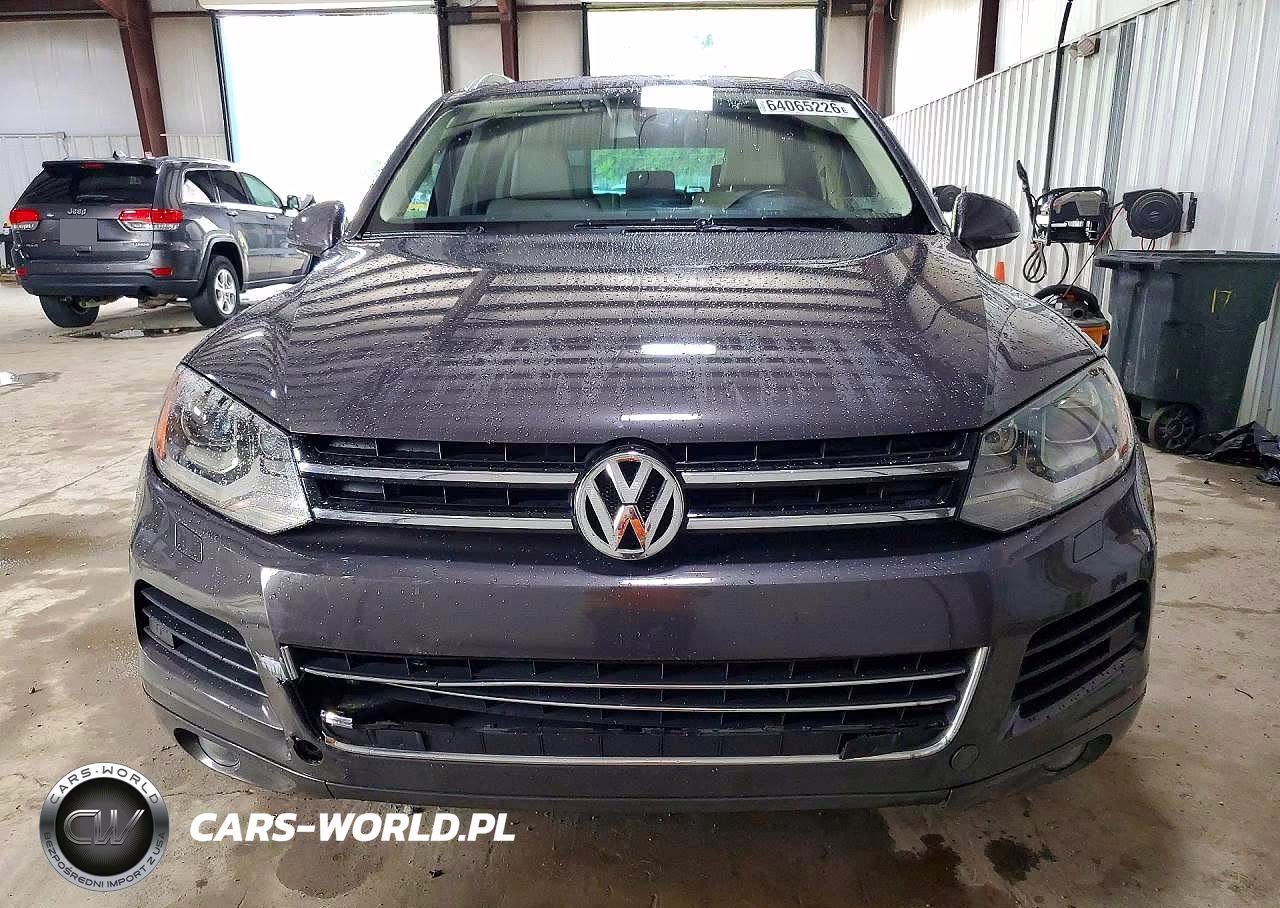 2012 Volkswagen Touareg V6 VIN:WVGFF9BP6CD000651 - 5