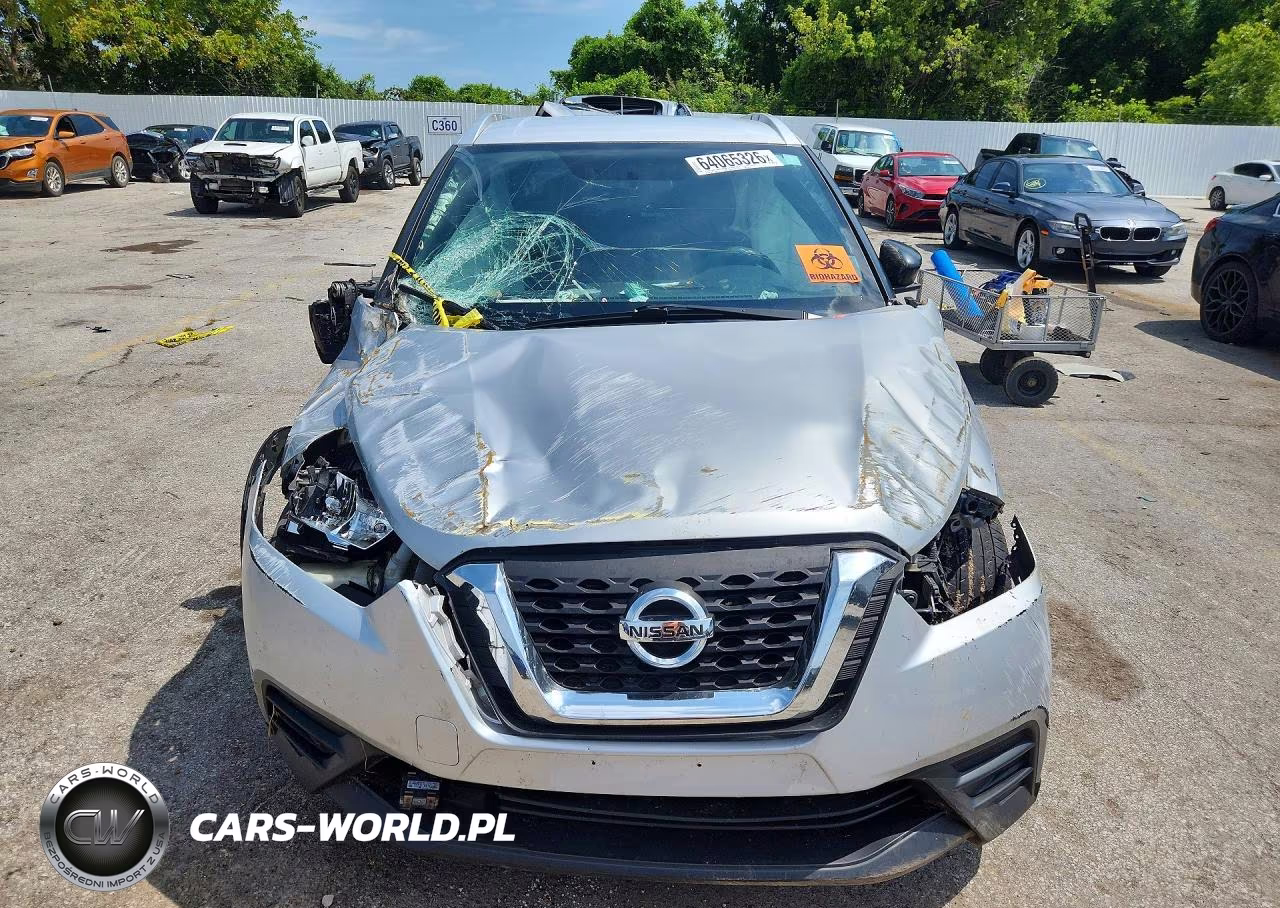 2019 Nissan Kicks S VIN:3N1CP5CU7KL534769 - 5