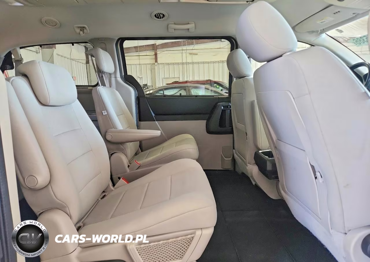 2008 Dodge Grand Caravan Sxt VIN:2D8HN54P88R145380 - 10