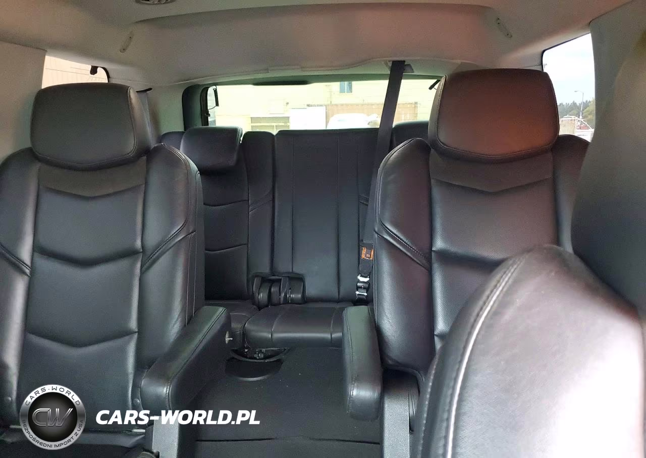 2018 Cadillac Escalade Luxury VIN:1GYS3BKJ2JR104451 - 10