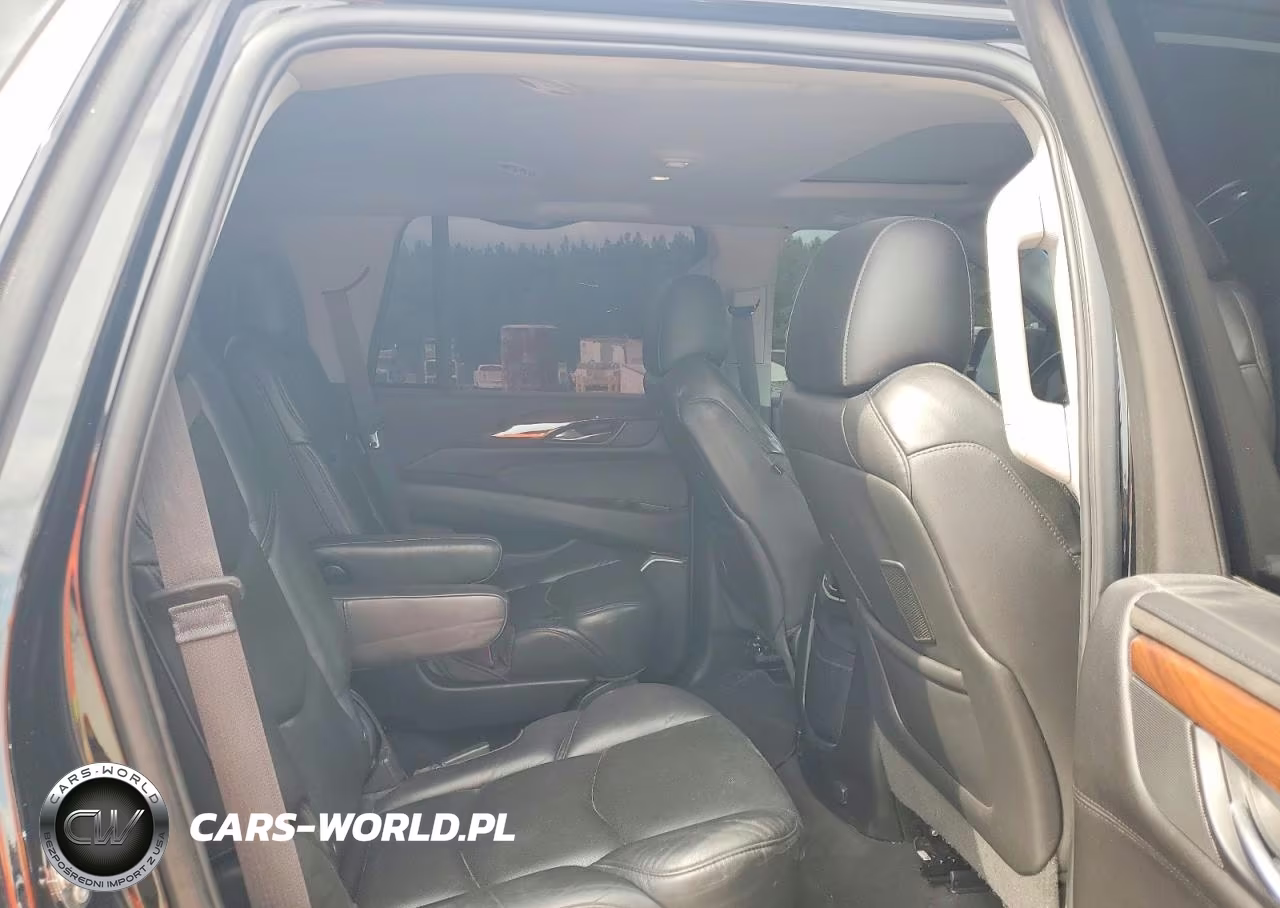 2018 Cadillac Escalade Luxury VIN:1GYS3BKJ2JR104451 - 11