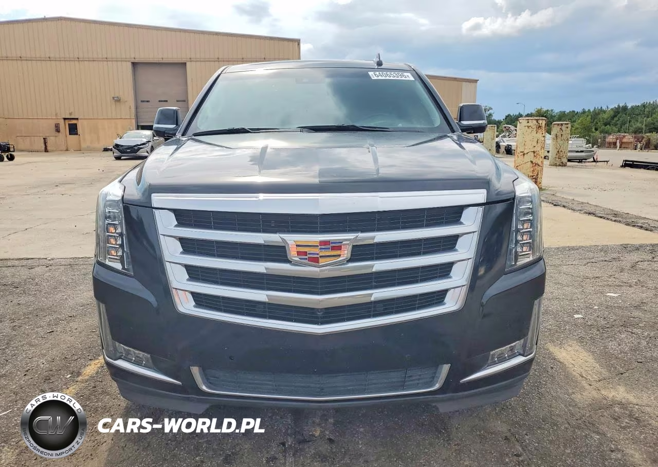 2018 Cadillac Escalade Luxury VIN:1GYS3BKJ2JR104451 - 5