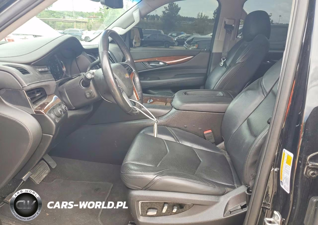 2018 Cadillac Escalade Luxury VIN:1GYS3BKJ2JR104451 - 7