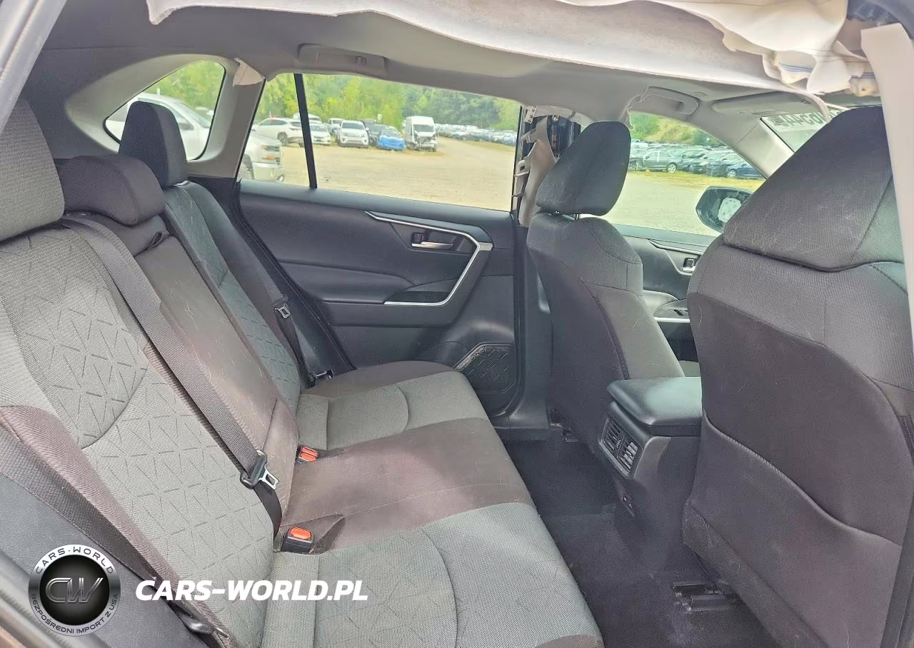 2025 Toyota Rav4 Xle VIN:2T3W1RFV9SC330265 - 10