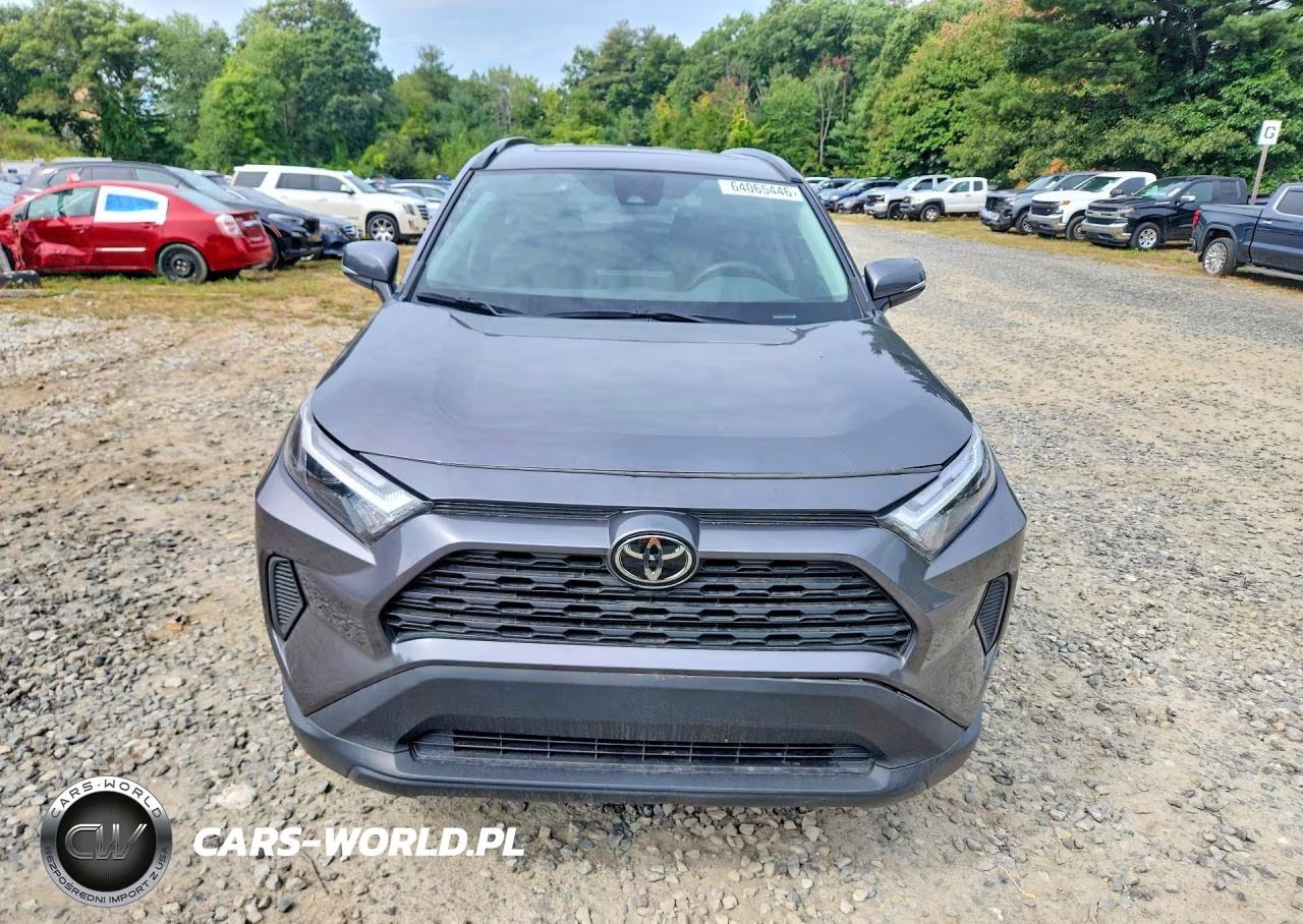 2025 Toyota Rav4 Xle VIN:2T3W1RFV9SC330265 - 5