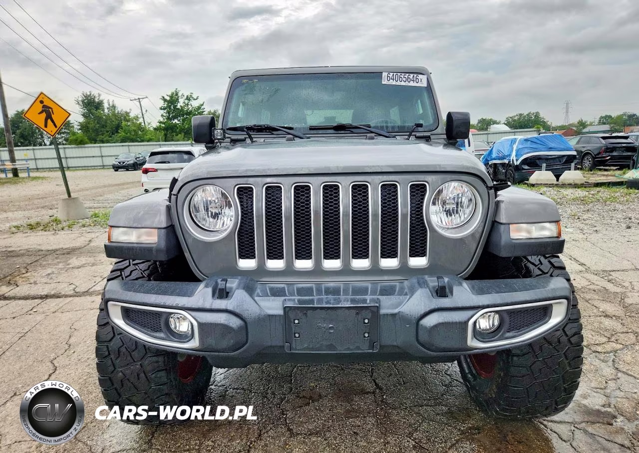 2018 Jeep Wrangler Unlimited Sahara VIN:1C4HJXEN4JW325858 - 5