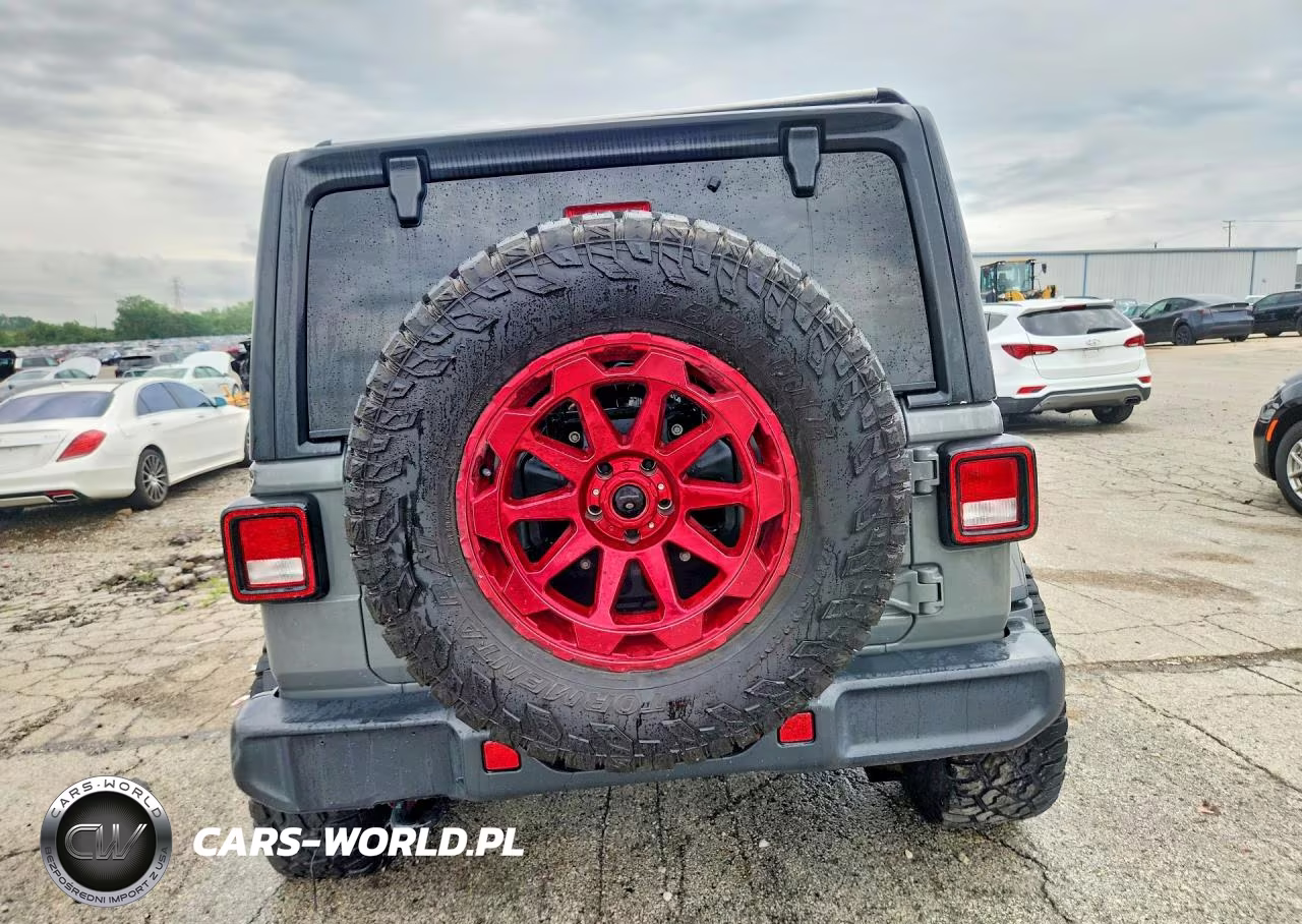 2018 Jeep Wrangler Unlimited Sahara VIN:1C4HJXEN4JW325858 - 6