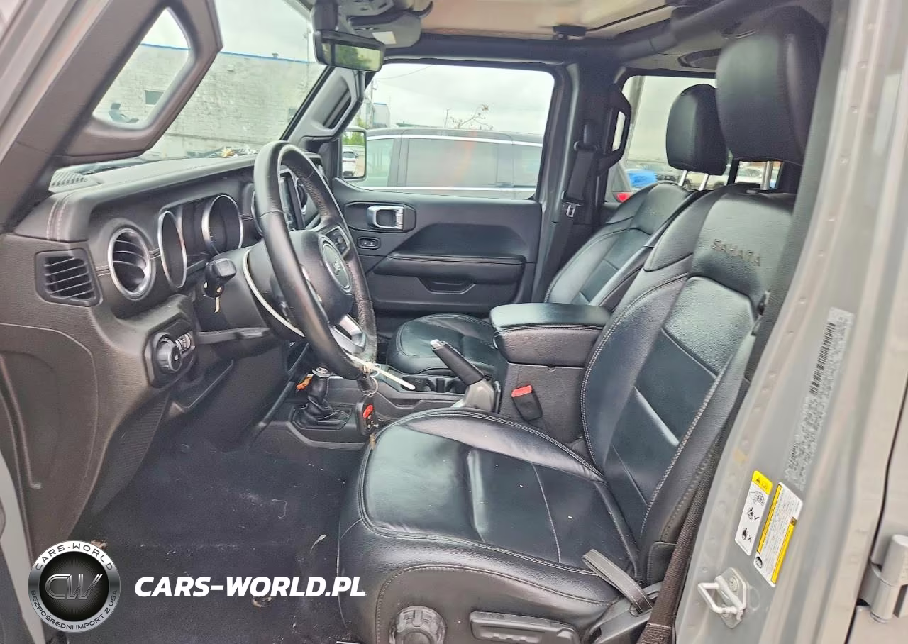 2018 Jeep Wrangler Unlimited Sahara VIN:1C4HJXEN4JW325858 - 7