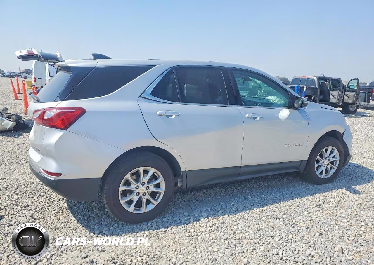 2018 Chevrolet Equinox Lt VIN:2GNAXSEV8J6186354 - 3