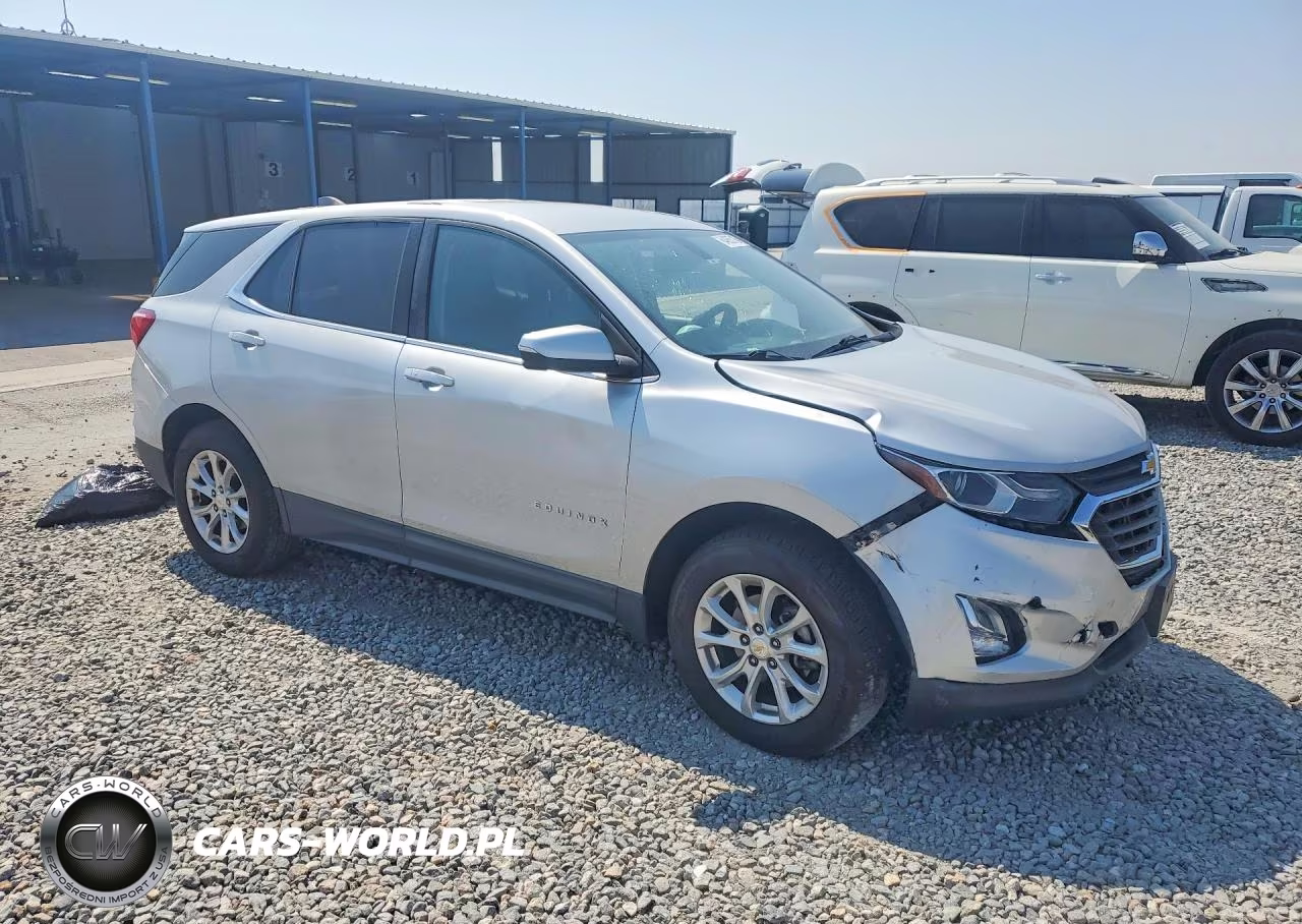 2018 Chevrolet Equinox Lt VIN:2GNAXSEV8J6186354 - 4