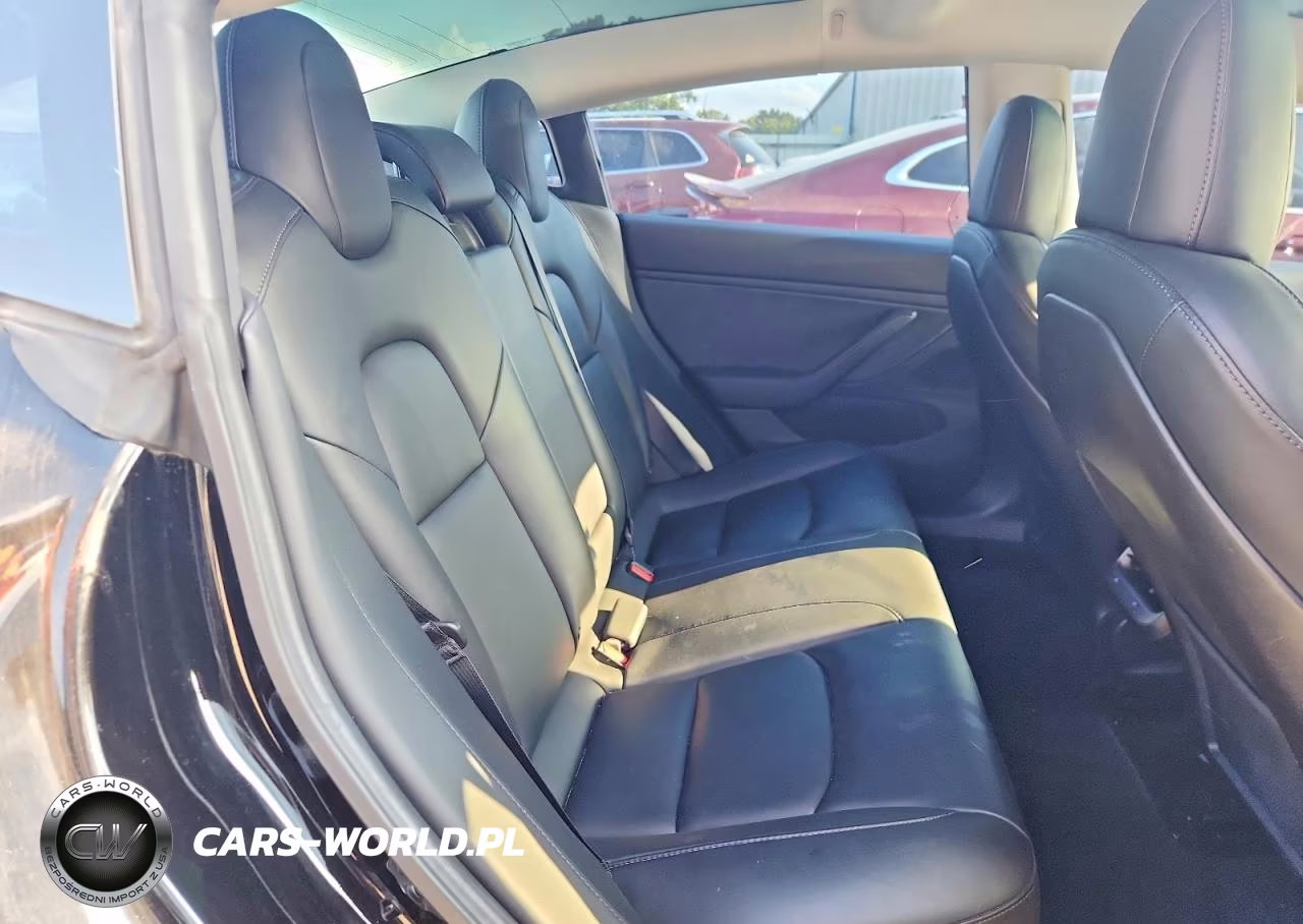 2019 Tesla Model 3 VIN:5YJ3E1EB8KF413268 - 10