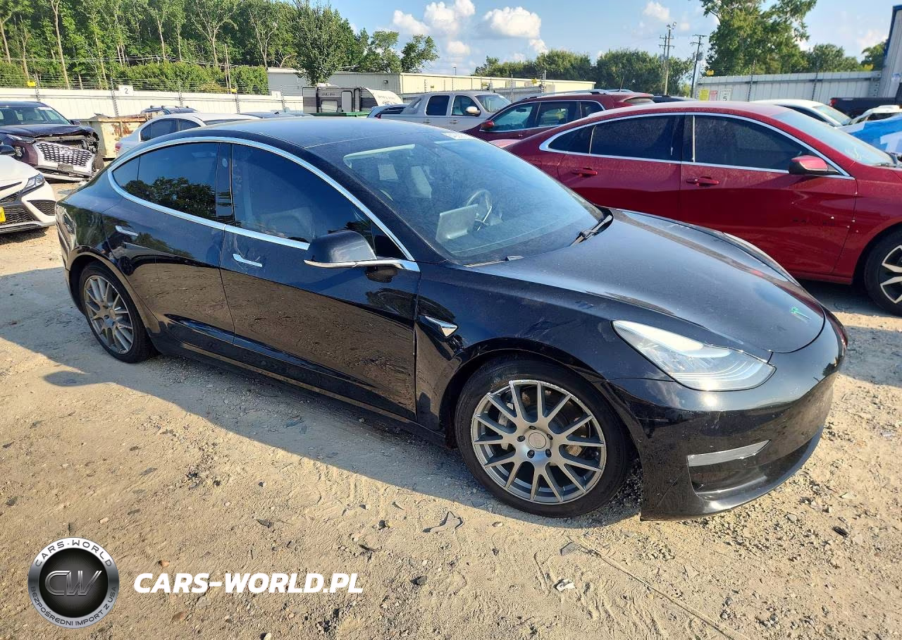2019 Tesla Model 3 VIN:5YJ3E1EB8KF413268 - 4