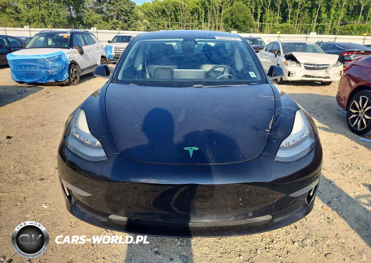 2019 Tesla Model 3 VIN:5YJ3E1EB8KF413268 - 5