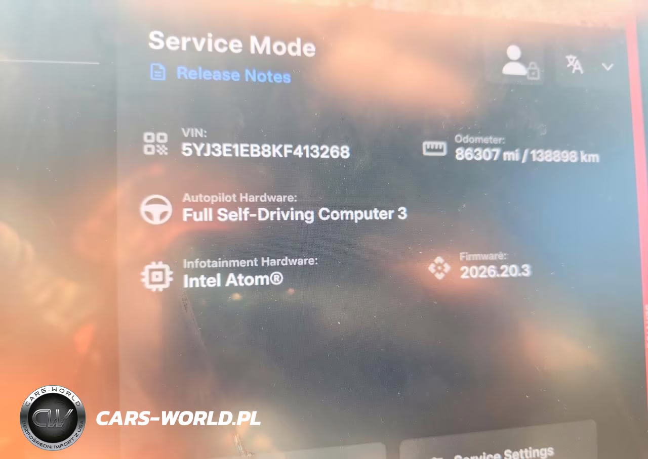 2019 Tesla Model 3 VIN:5YJ3E1EB8KF413268 - 9