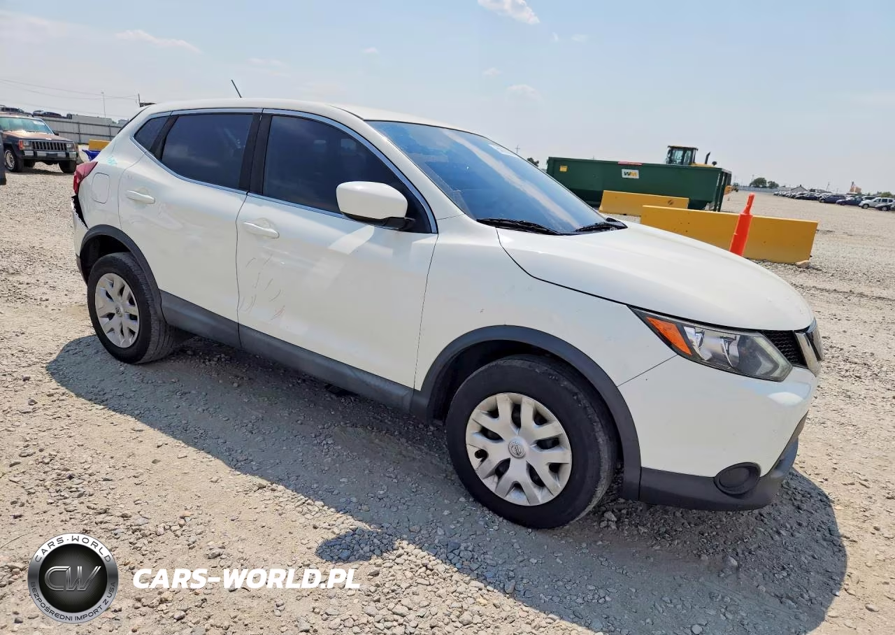 2019 Nissan Rogue Sport S VIN:JN1BJ1CRXKW325246 - 4