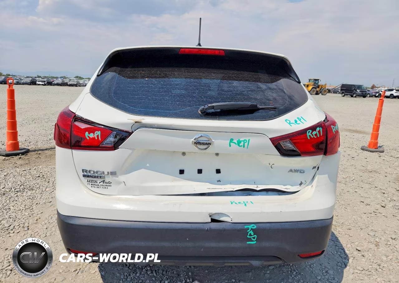 2019 Nissan Rogue Sport S VIN:JN1BJ1CRXKW325246 - 6