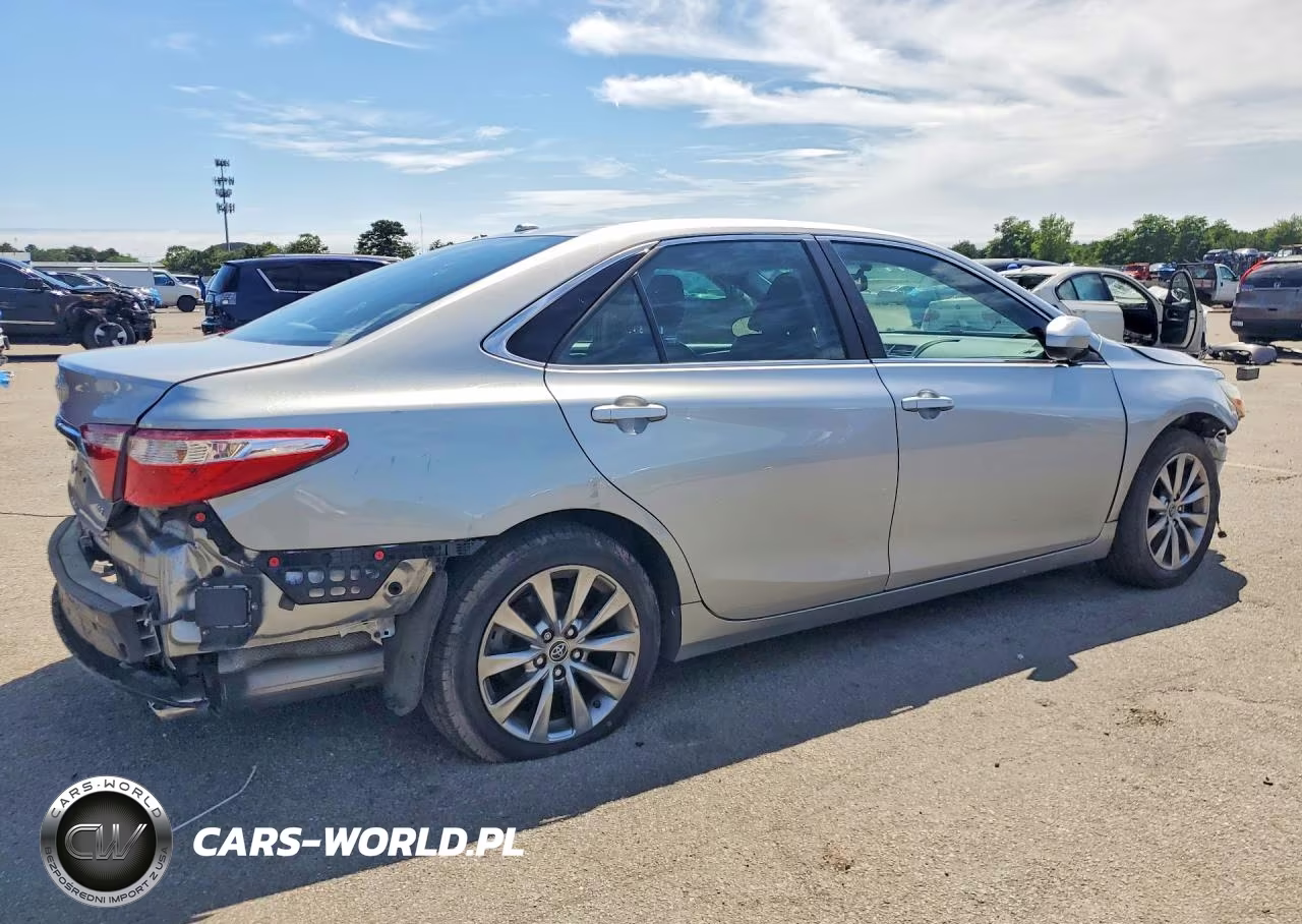 2016 Toyota Camry Xle V6 VIN:4T1BK1FK8GU570506 - 3