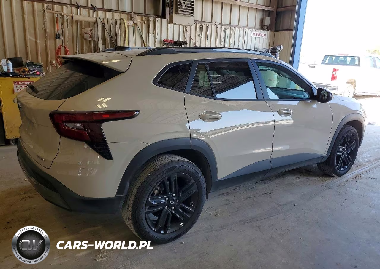 2026 Chevrolet Trax Activ VIN:KL77LKEP0TC126348 - 3
