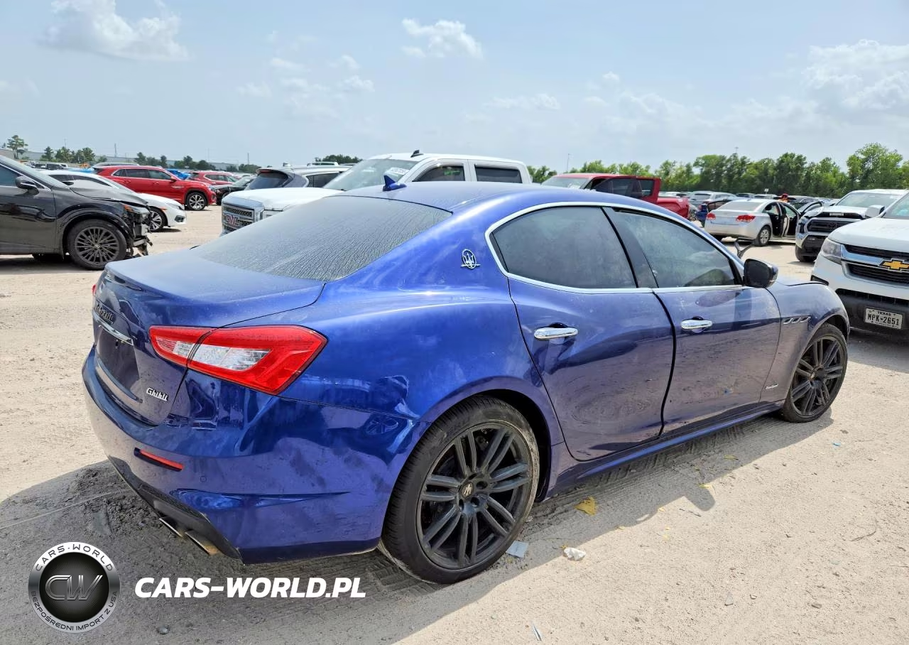 2018 Maserati Ghibli S Q4 Gransport VIN:ZAM57YTS8J1290914 - 4