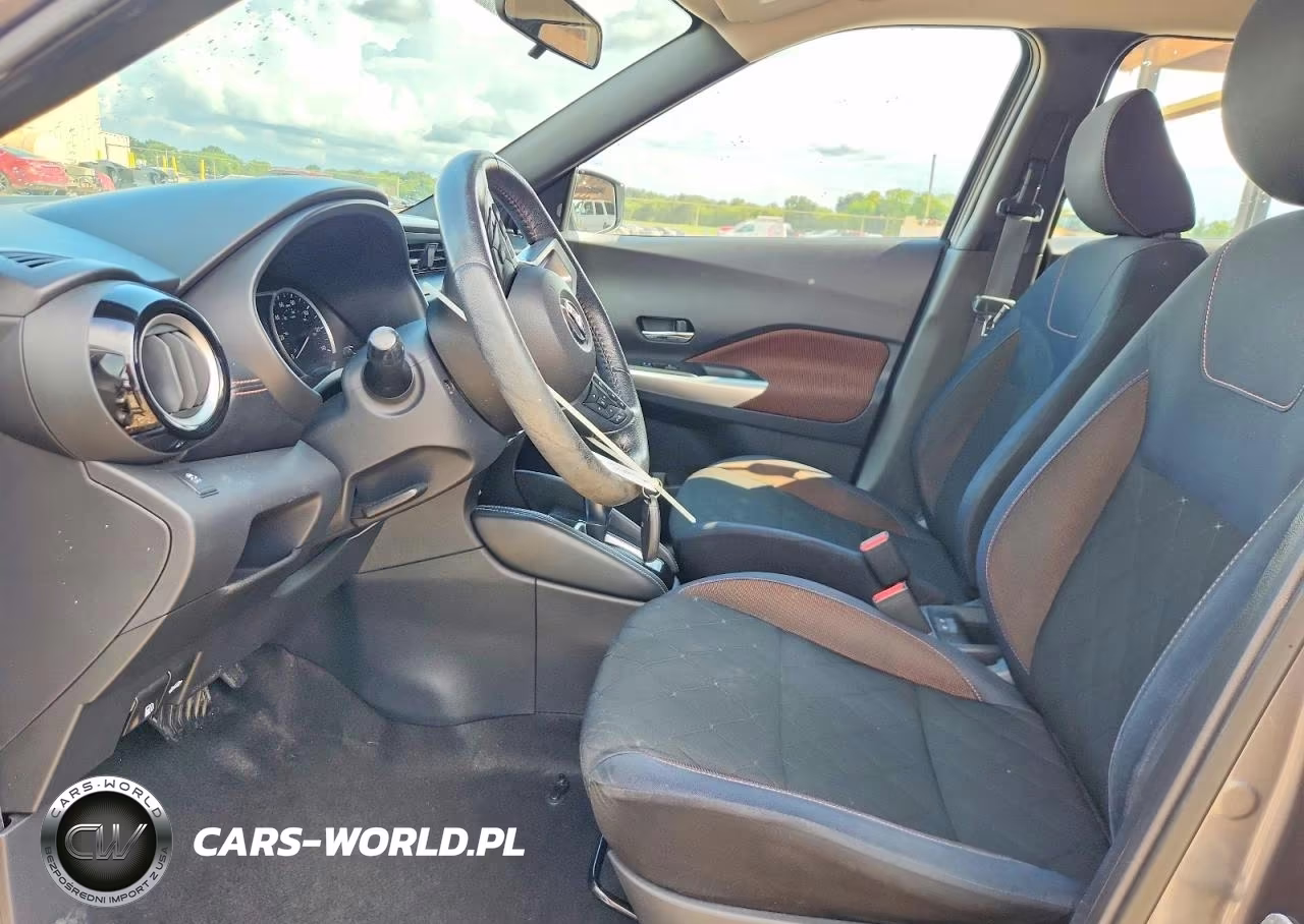 2018 Nissan Kicks S VIN:3N1CP5CU6JL523261 - 7