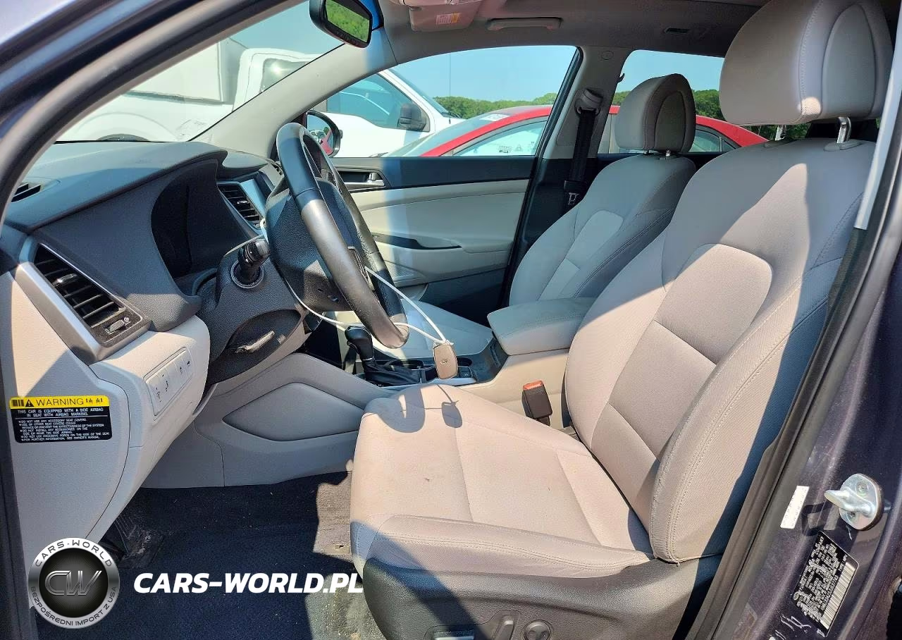 2018 Hyundai Tucson Value VIN:KM8J33A23JU637743 - 7