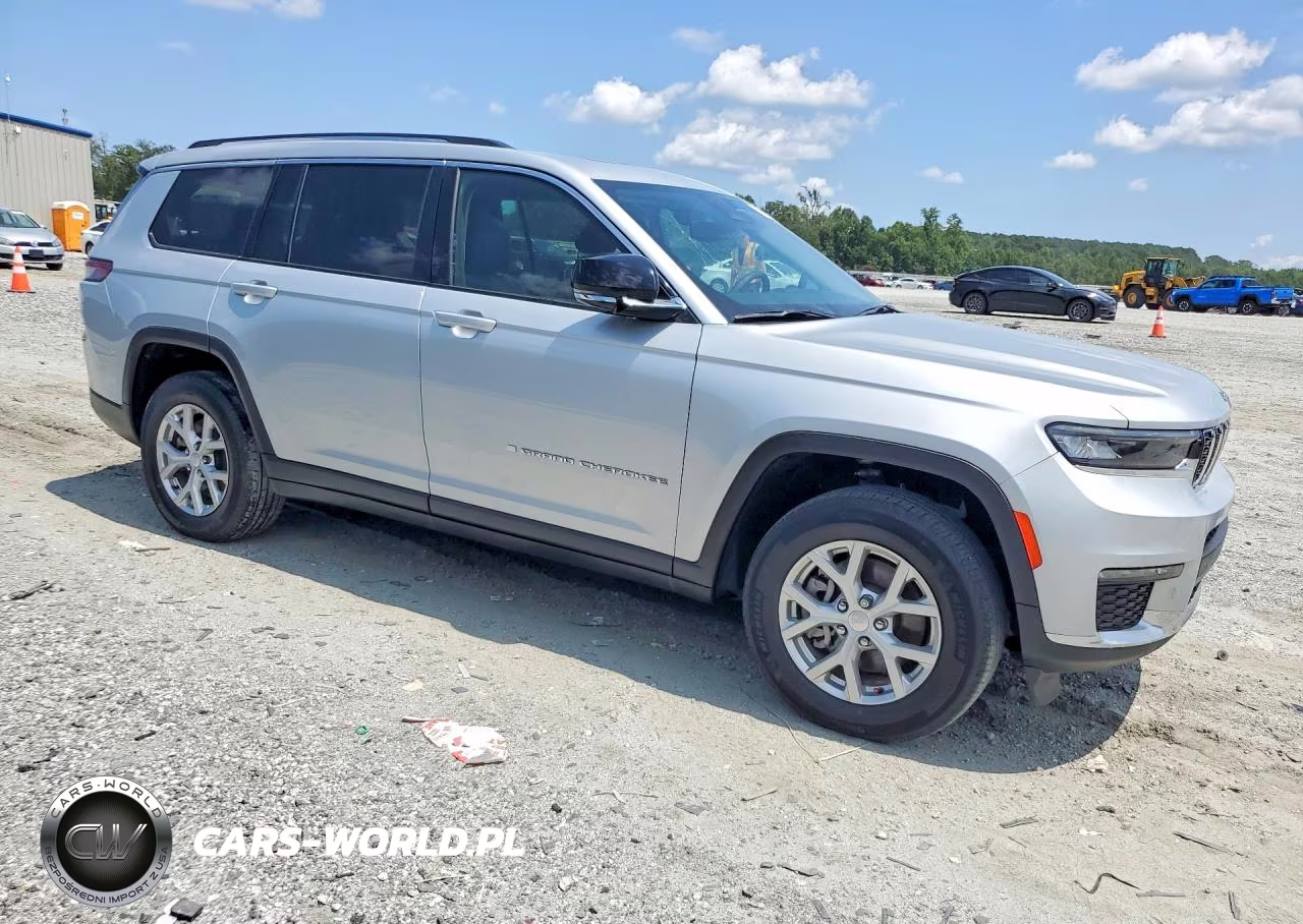 2023 Jeep Grand Cherokee L Limited VIN:1C4RJJBG2P8879842 - 4