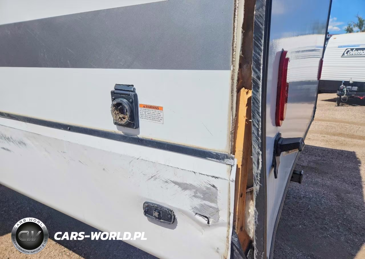2025 Forest River Sabre Camper VIN:5ZT3SR2B6S6114786 - 9