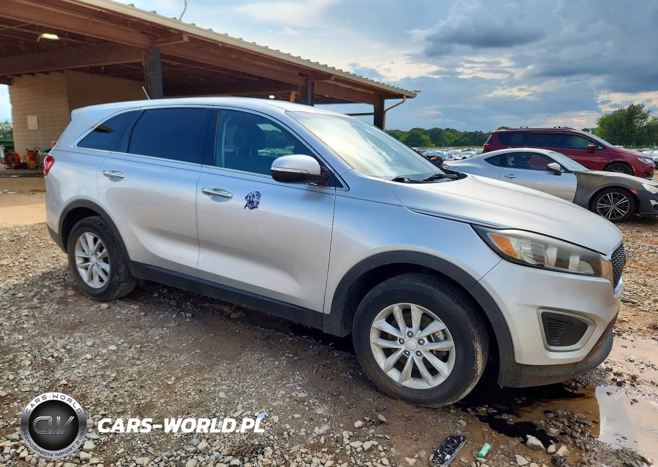 2018 Kia Sorento L VIN:5XYPG4A36JG345068 - 4