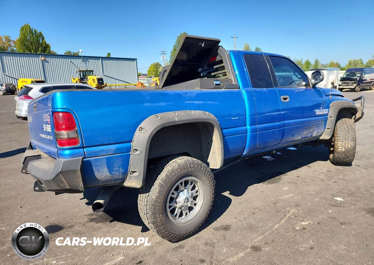 1999 Dodge Ram 2500 VIN:3B7KF2362XG141919 - 3