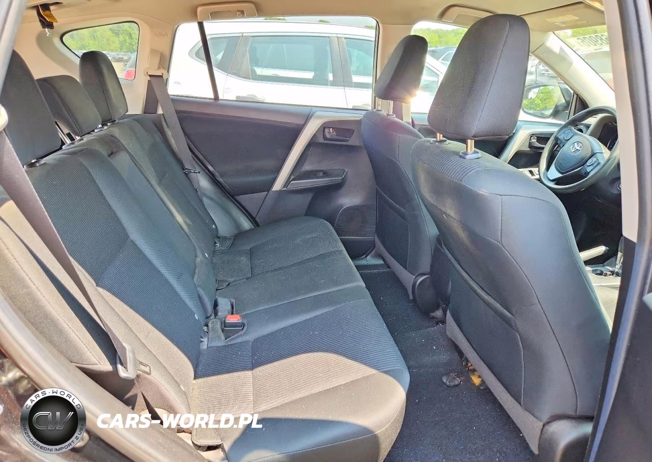 2018 Toyota Rav4 Le VIN:2T3BFREV6JW858151 - 10