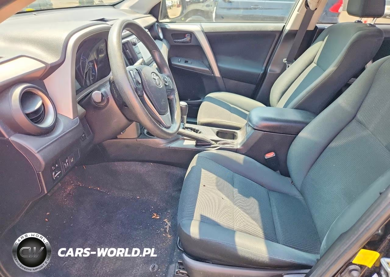 2018 Toyota Rav4 Le VIN:2T3BFREV6JW858151 - 7