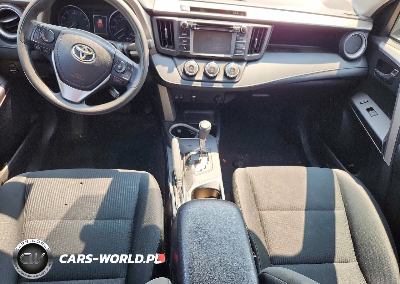 2018 Toyota Rav4 Le VIN:2T3BFREV6JW858151 - 8