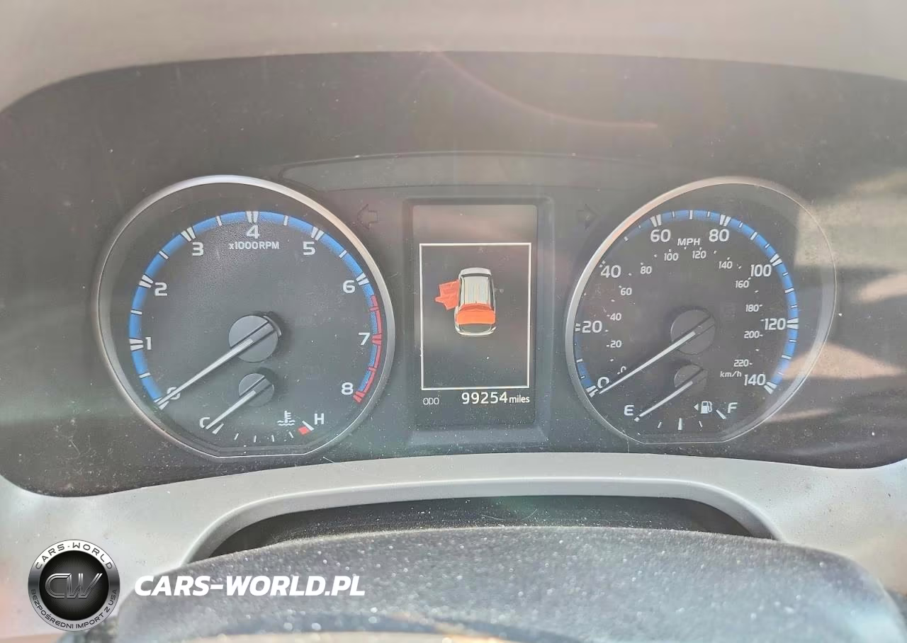 2018 Toyota Rav4 Le VIN:2T3BFREV6JW858151 - 9