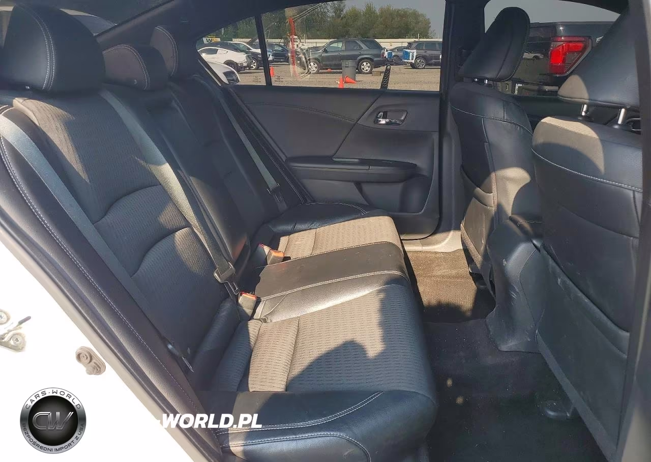 2016 Honda Accord Sport VIN:1HGCR2F54GA114008 - 10