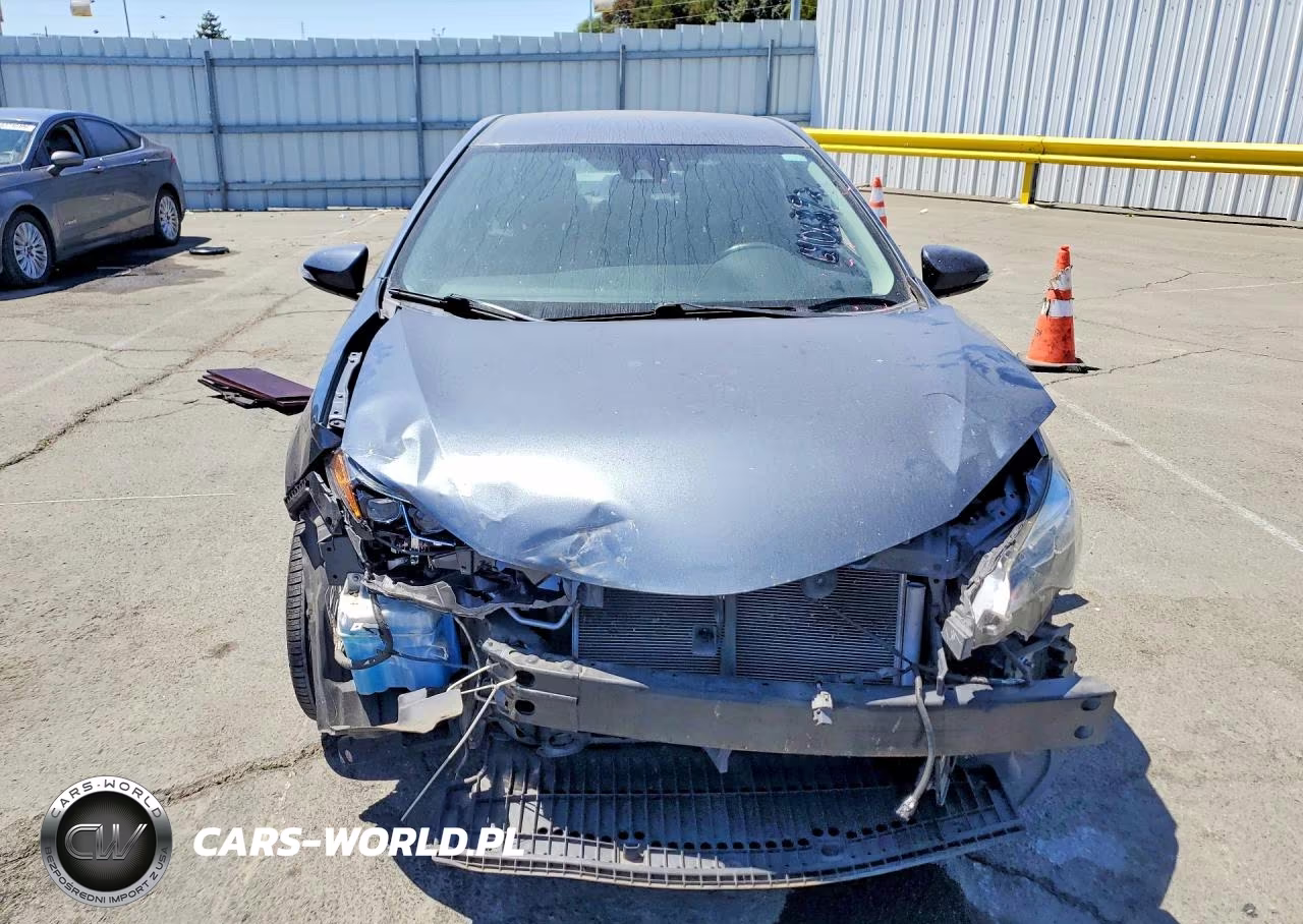 2017 Toyota Corolla Se VIN:2T1BURHE2HC955756 - 5