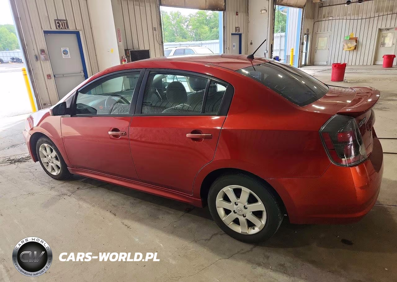 2011 Nissan Sentra 2.0 VIN:3N1AB6AP7BL639370 - 2