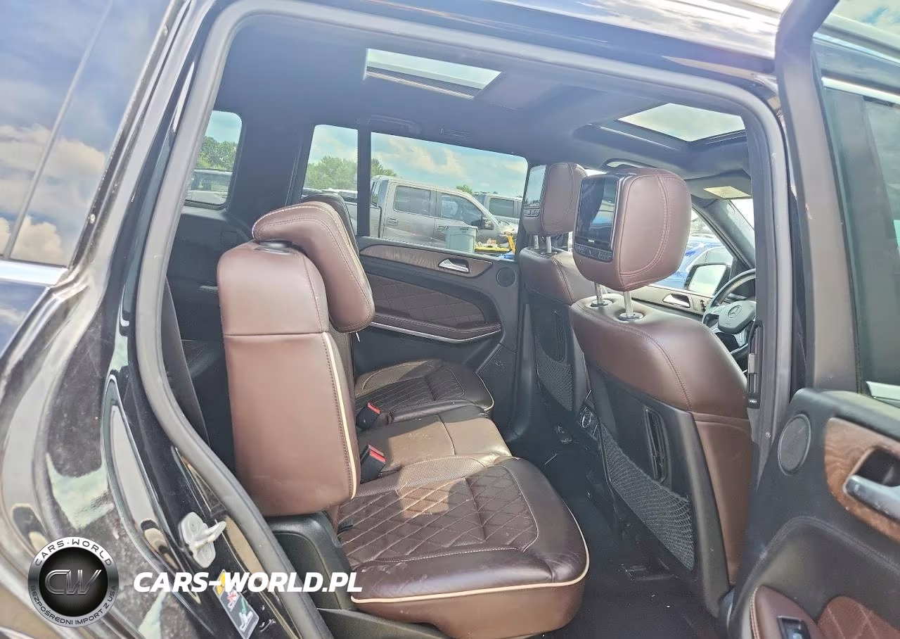 2015 Mercedes-Benz Gl 550 4Matic VIN:4JGDF7DE5FA558343 - 11