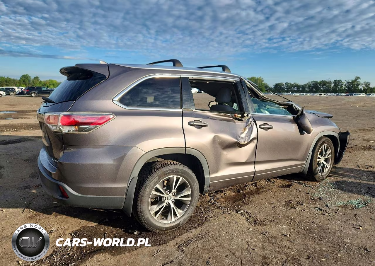 2016 Toyota Highlander Xle VIN:5TDJKRFH0GS231150 - 3
