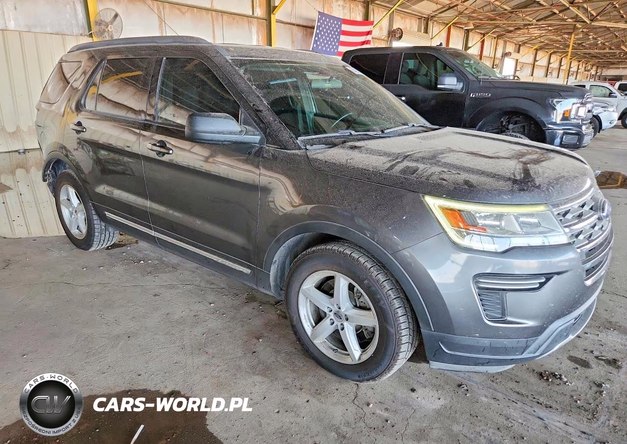 2018 Ford Explorer Xlt VIN:1FM5K7D85JGA19754 - 4