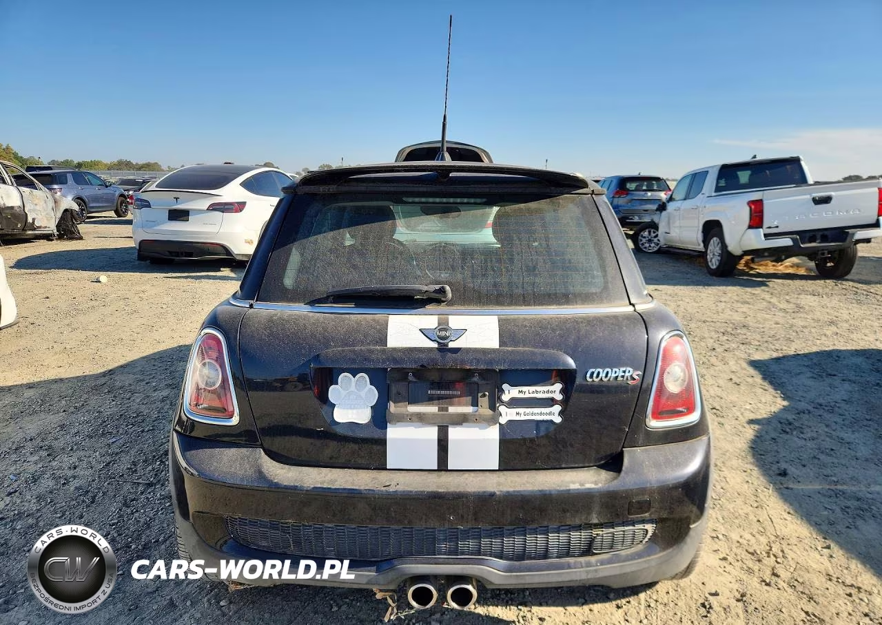 2008 Mini Cooper S VIN:WMWMF73548TV37820 - 6