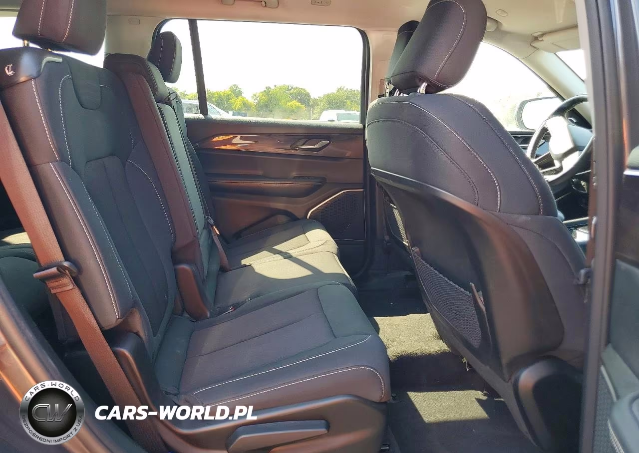 2022 Jeep Grand Cherokee L Laredo VIN:1C4RJKAG5N8526080 - 11