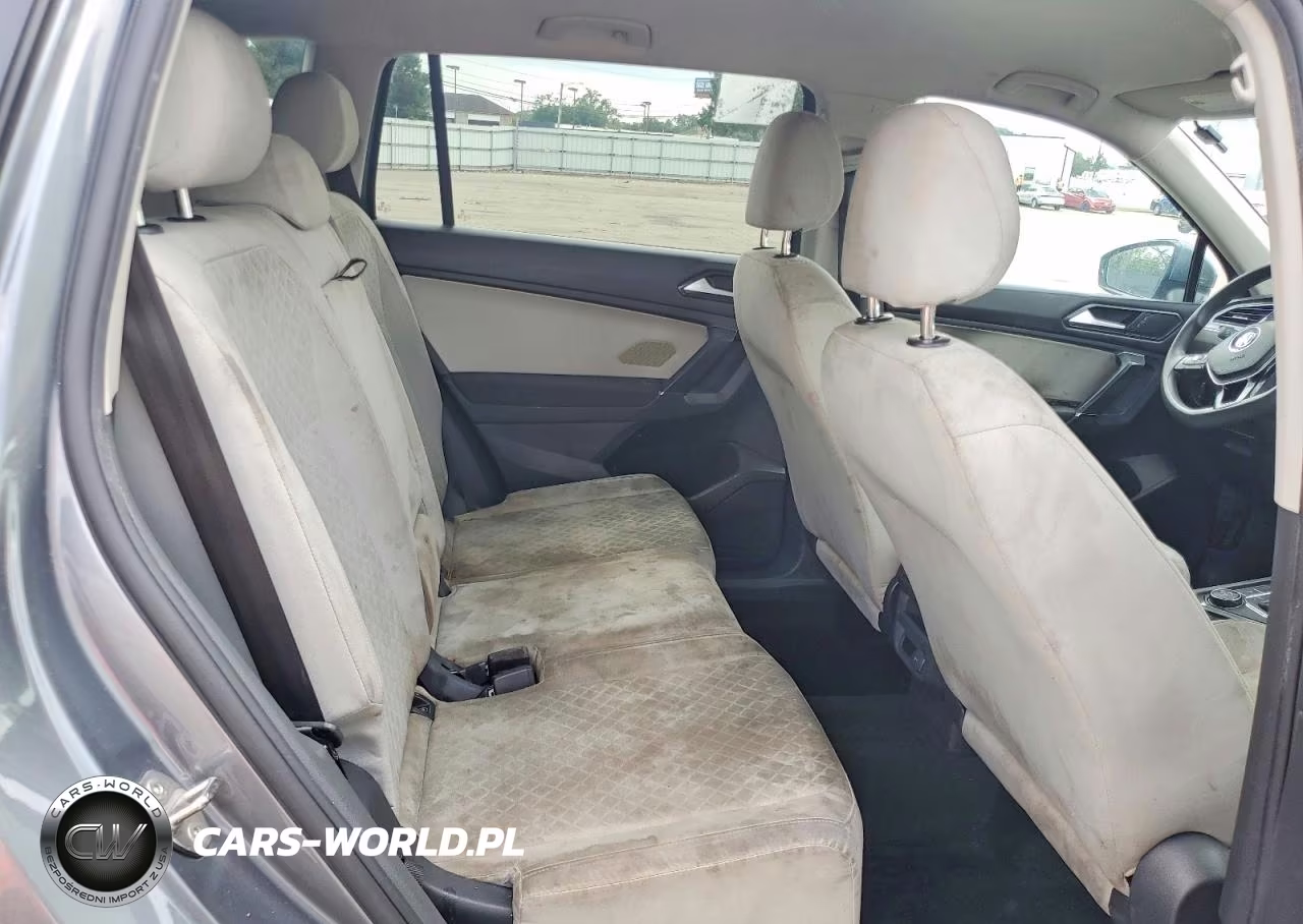 2018 Volkswagen Tiguan S VIN:3VV0B7AX6JM055020 - 11