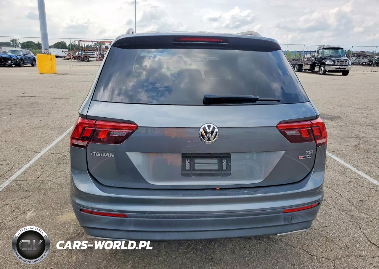 2018 Volkswagen Tiguan S VIN:3VV0B7AX6JM055020 - 6