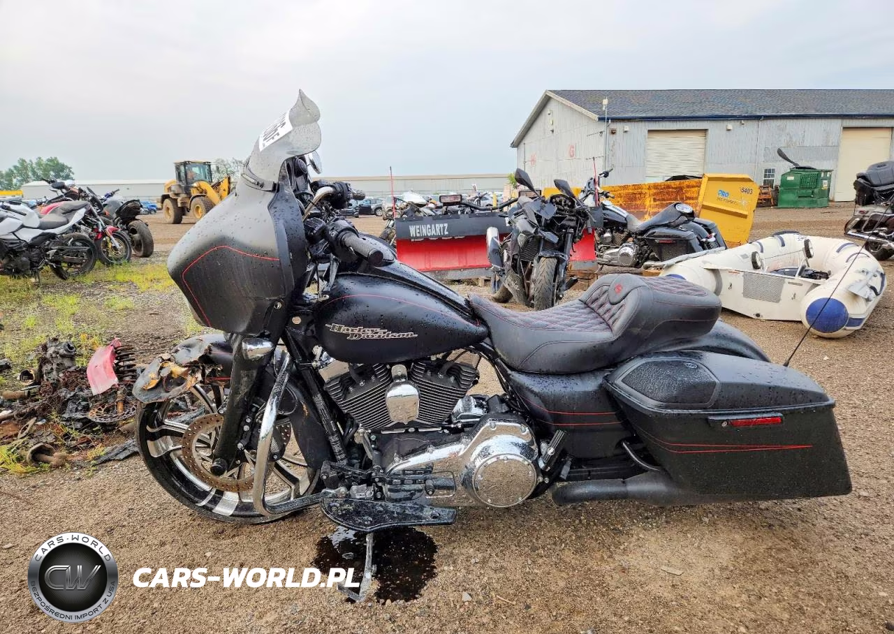 2015 Harley-Davidson Flhxs Street Glide Special VIN:1HD1KRM15FB664232 - 3