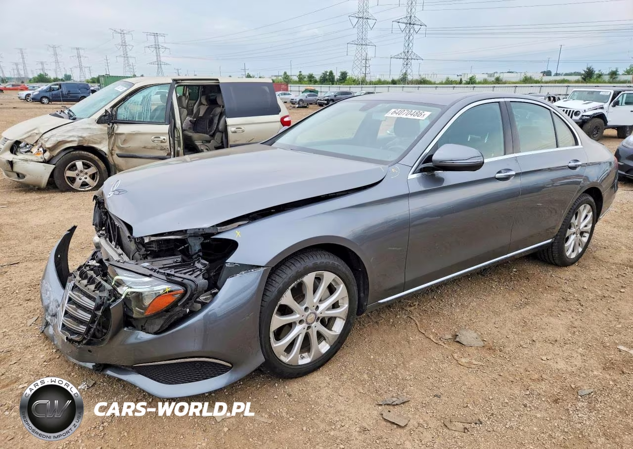 2017 Mercedes-Benz E 300 4Matic – zdjęcie 1 z 12