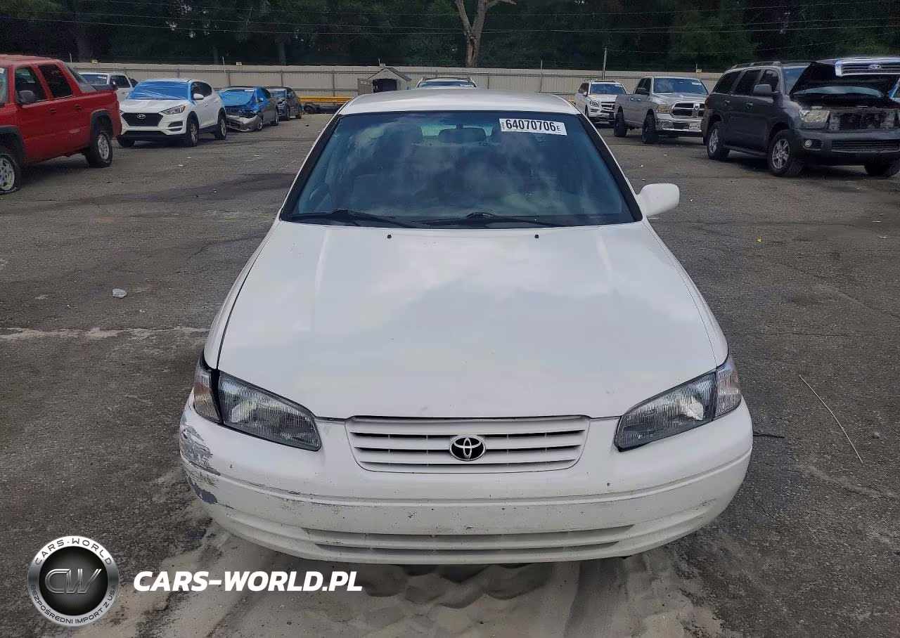1997 Toyota Camry Le VIN:JT2BG22K0V0049472 - 5