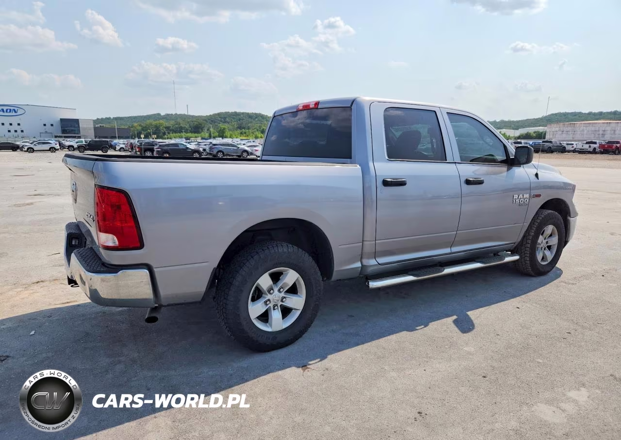 2019 Ram 1500 Classic Tradesman VIN:1C6RR7KM0KS726459 - 3