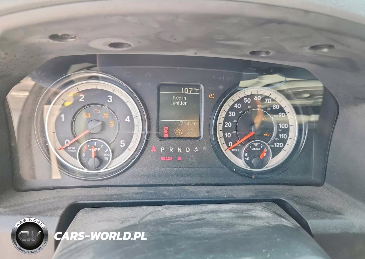 2019 Ram 1500 Classic Tradesman VIN:1C6RR7KM0KS726459 - 9
