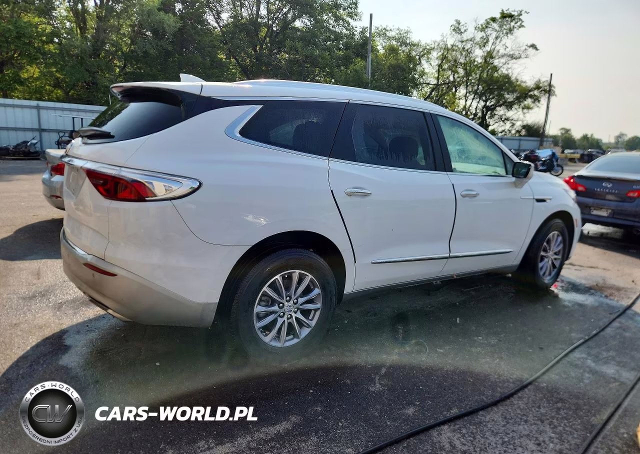 2024 Buick Enclave Essence VIN:5GAEVAKW9RJ112304 - 3