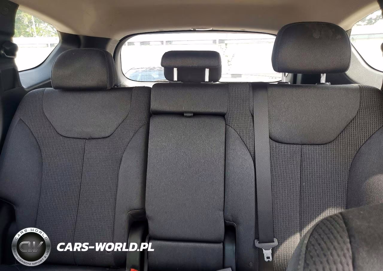 2020 Hyundai Santa Fe Se VIN:5NMS23AD7LH156045 - 10